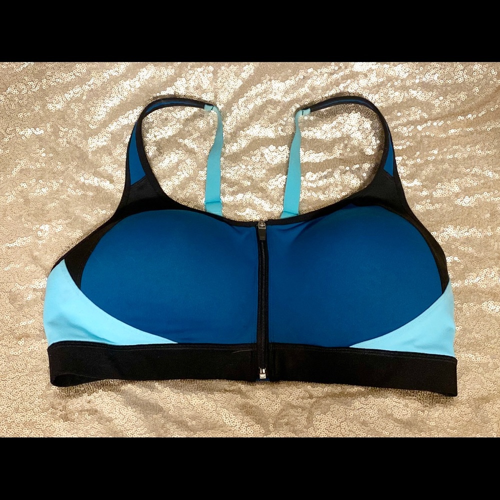 Champion never used sports bra